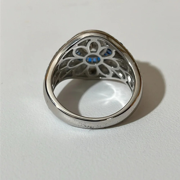 White and blue 1ct Moissanite 925 silver unisex ring. - Picture 5 of 7